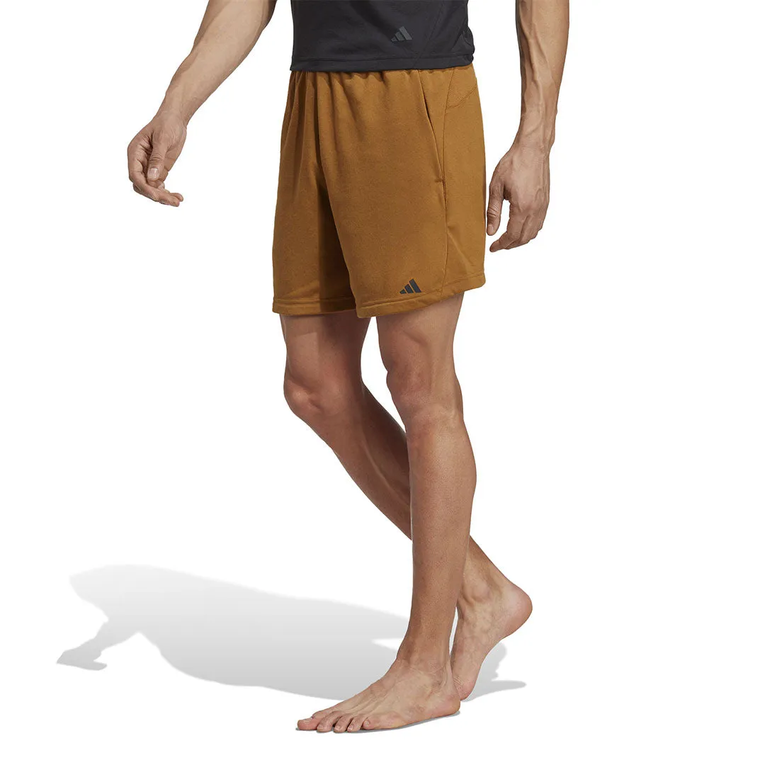 adidas - Yoga-Basistrainingsshorts für Herren (IC7286)