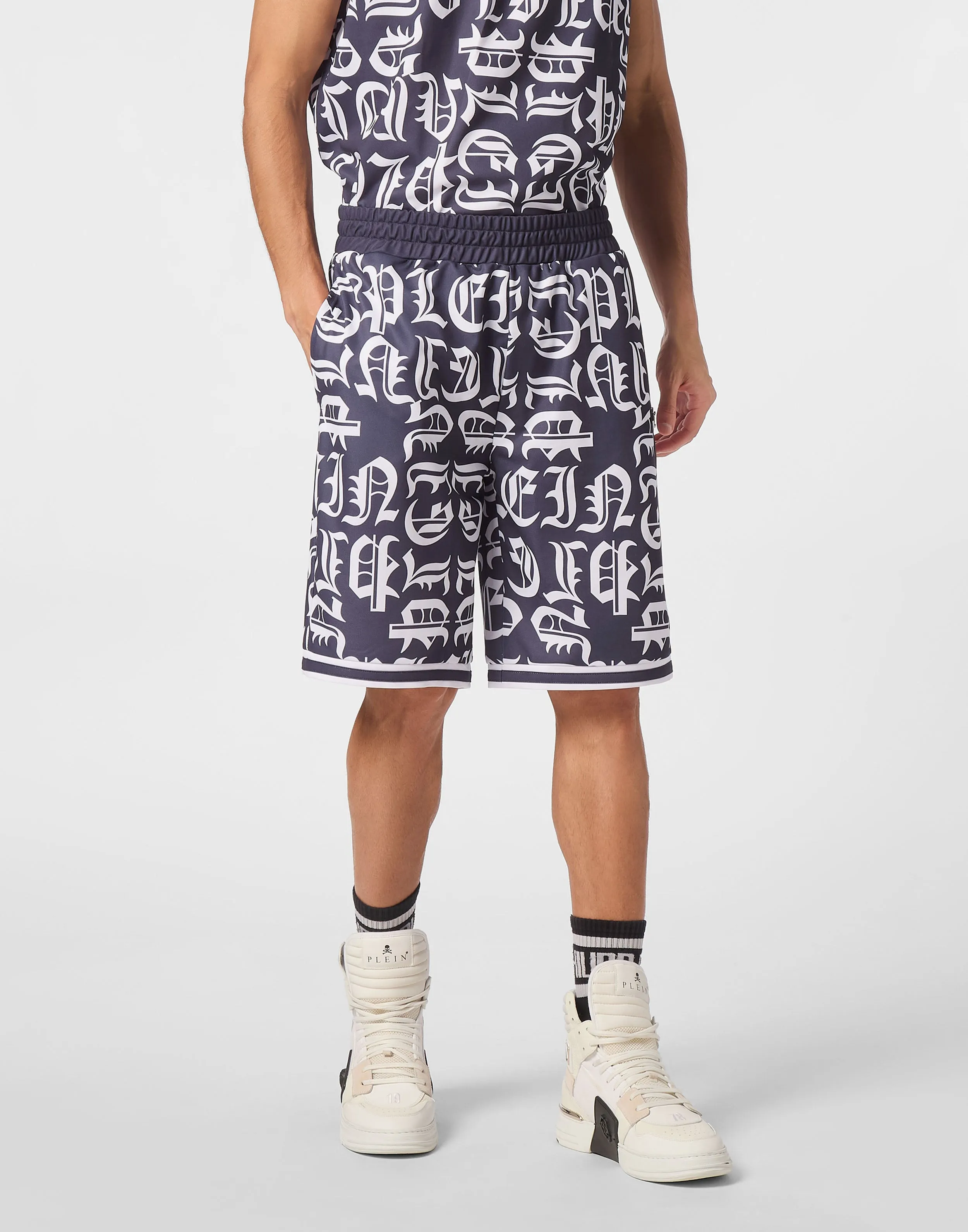 Jogging Basket Shorts Gothic Plein
