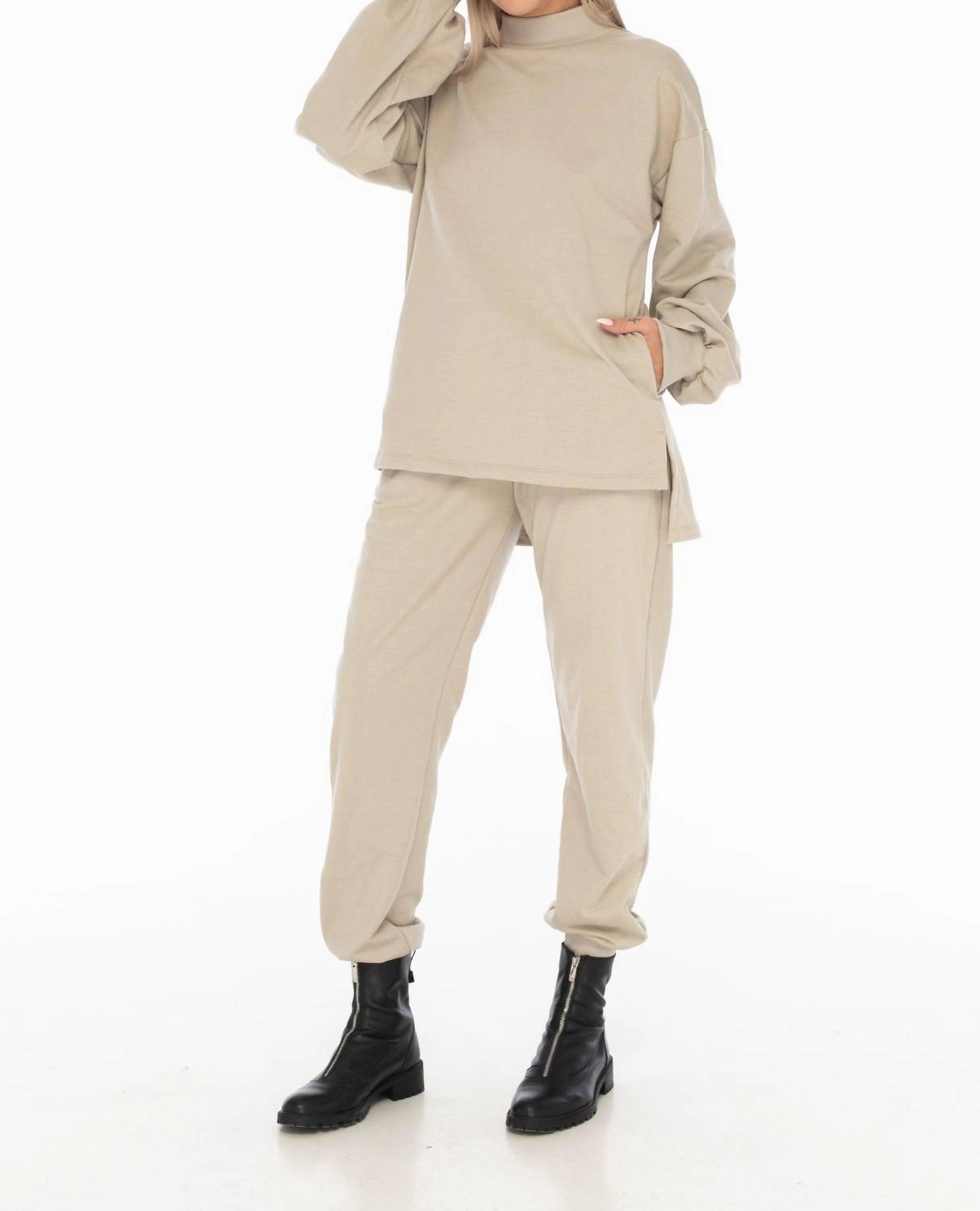Loungewear Long Pocket Sweater In Camel