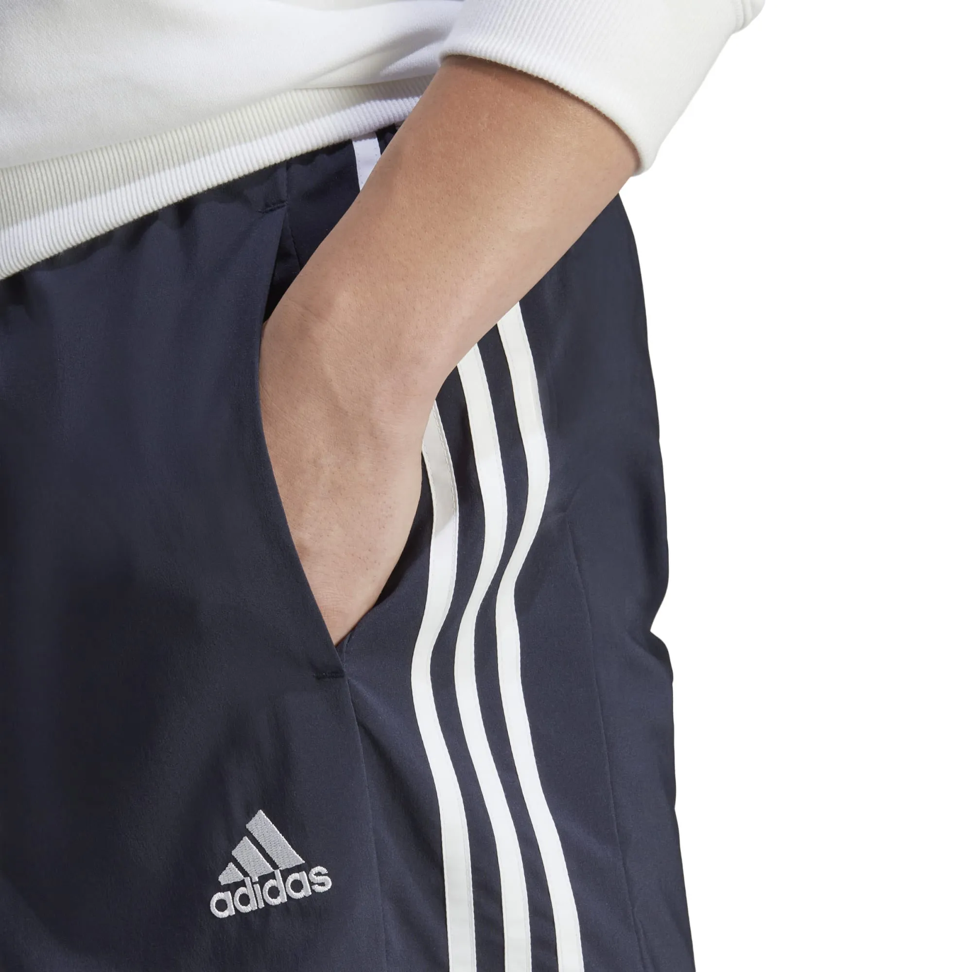 Herren AEROREADY Essentials Chelsea 3-Streifen Shorts