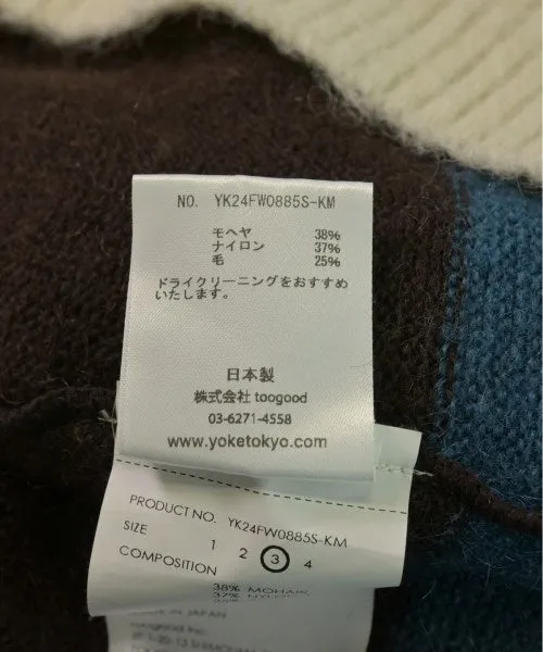 YOKE Pullover